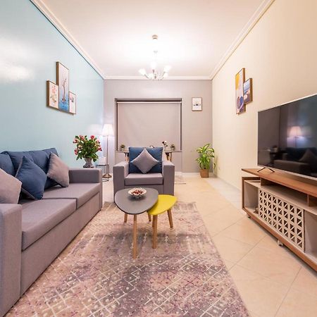 Trinity Holiday Homes - Sheikh Zayed Road Near To Financial Center Metro Station Дубай Экстерьер фото