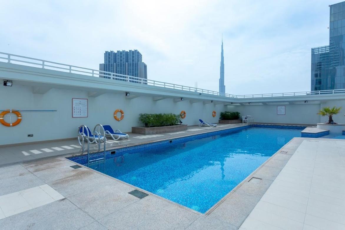 Trinity Holiday Homes - Sheikh Zayed Road Near To Financial Center Metro Station Дубай Экстерьер фото