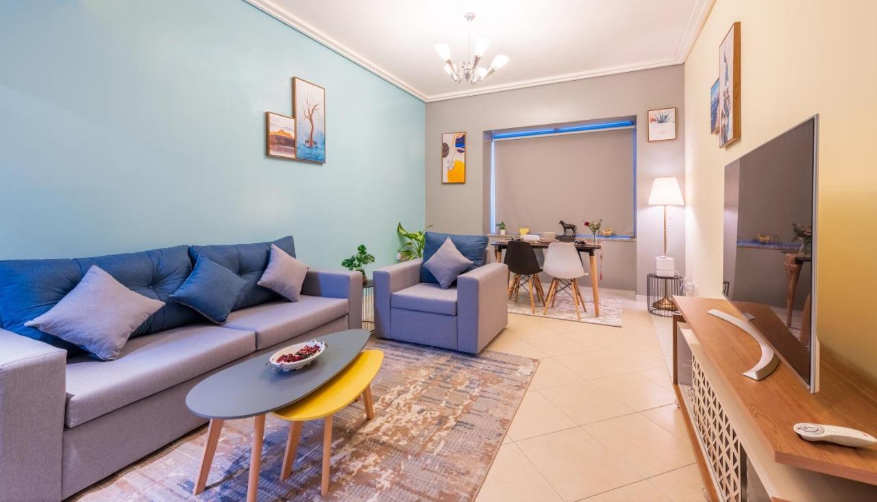 Trinity Holiday Homes - Sheikh Zayed Road Near To Financial Center Metro Station Дубай Экстерьер фото