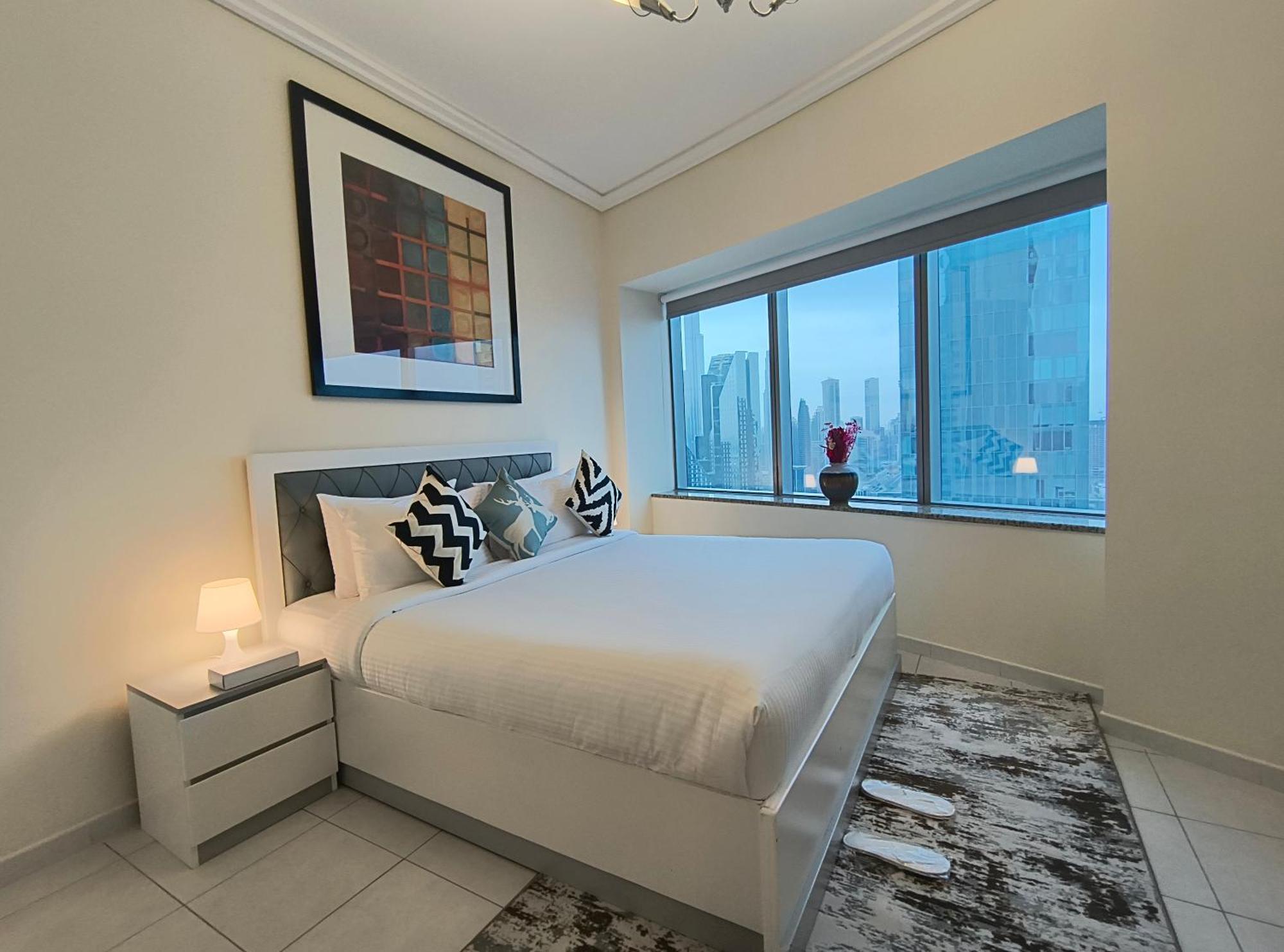 Trinity Holiday Homes - Sheikh Zayed Road Near To Financial Center Metro Station Дубай Экстерьер фото