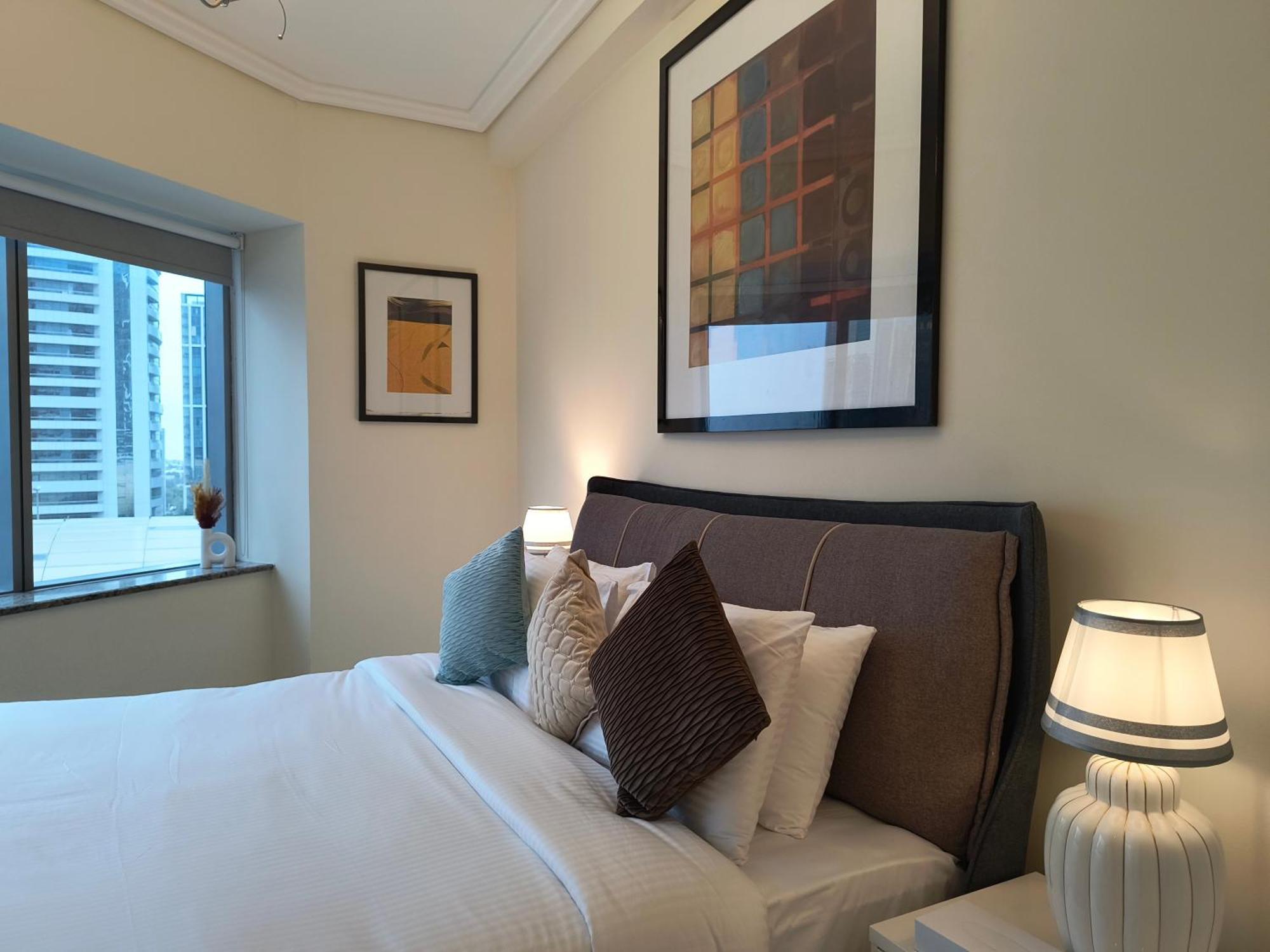 Trinity Holiday Homes - Sheikh Zayed Road Near To Financial Center Metro Station Дубай Экстерьер фото