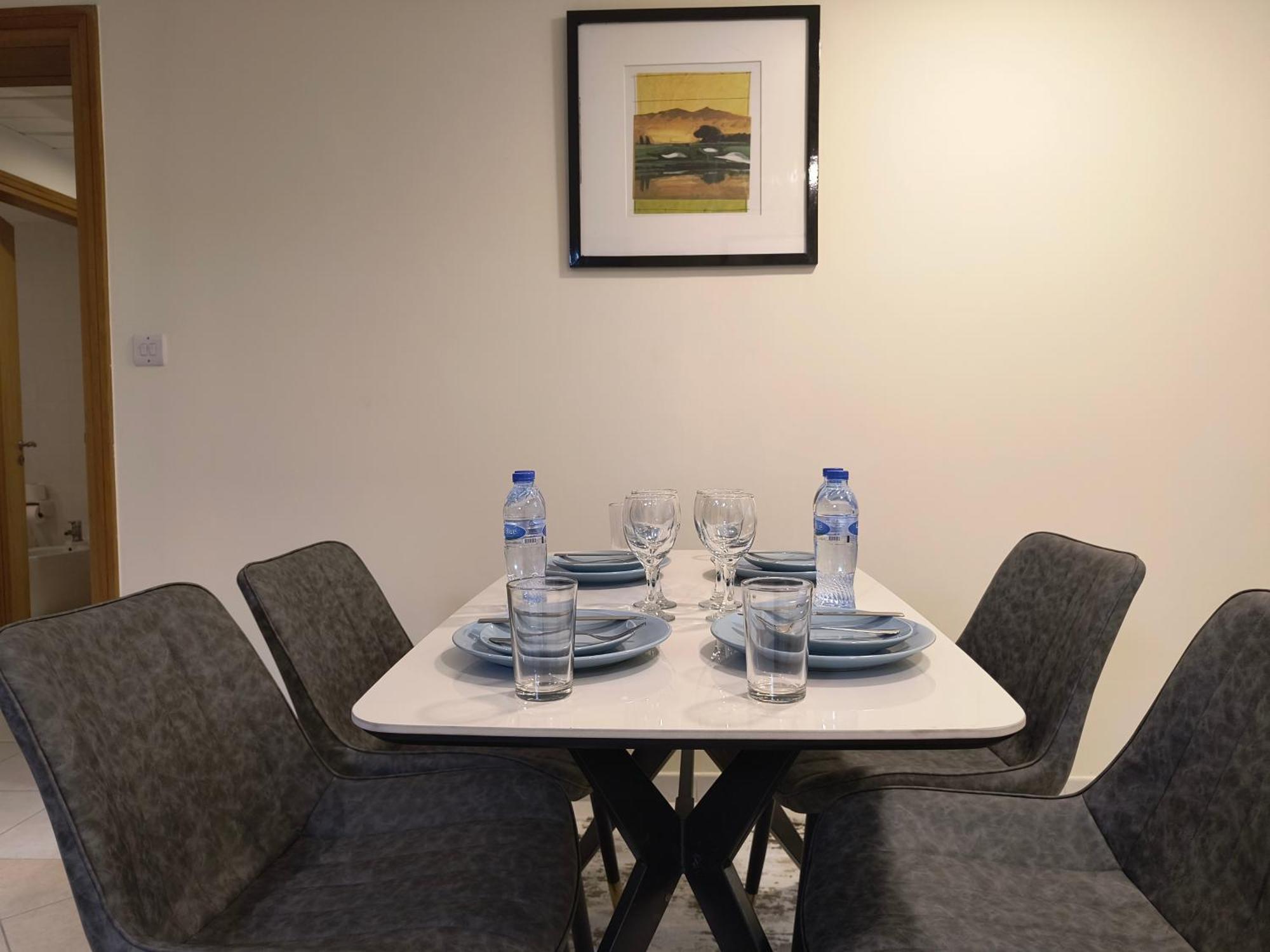 Trinity Holiday Homes - Sheikh Zayed Road Near To Financial Center Metro Station Дубай Экстерьер фото