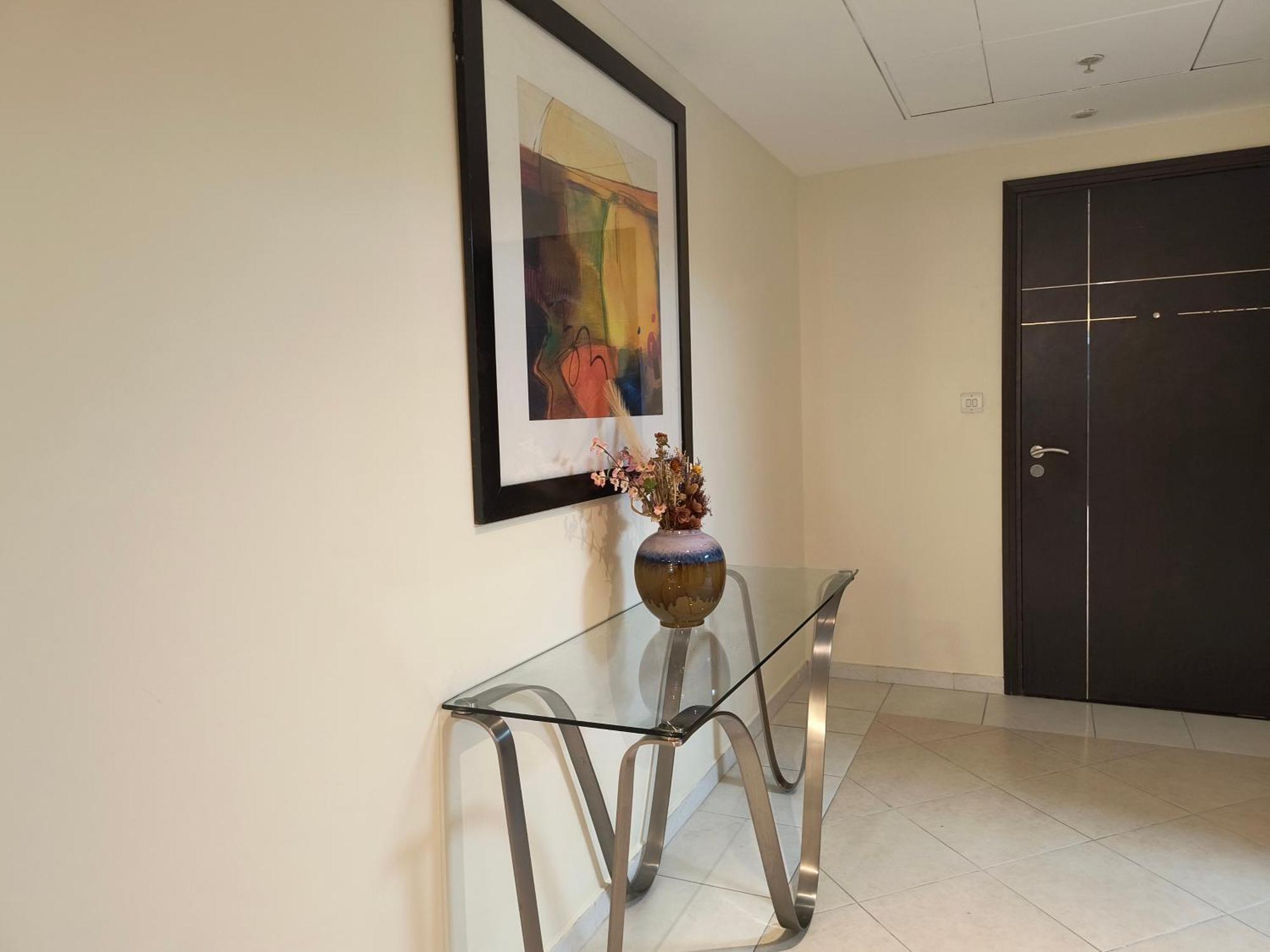 Trinity Holiday Homes - Sheikh Zayed Road Near To Financial Center Metro Station Дубай Экстерьер фото