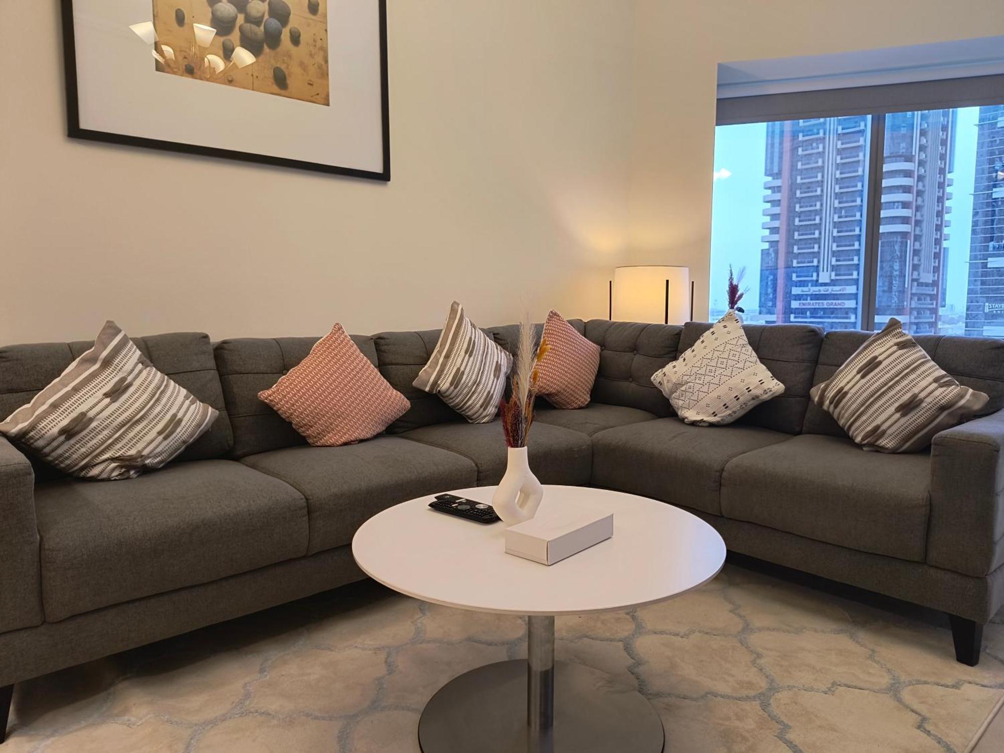Trinity Holiday Homes - Sheikh Zayed Road Near To Financial Center Metro Station Дубай Экстерьер фото