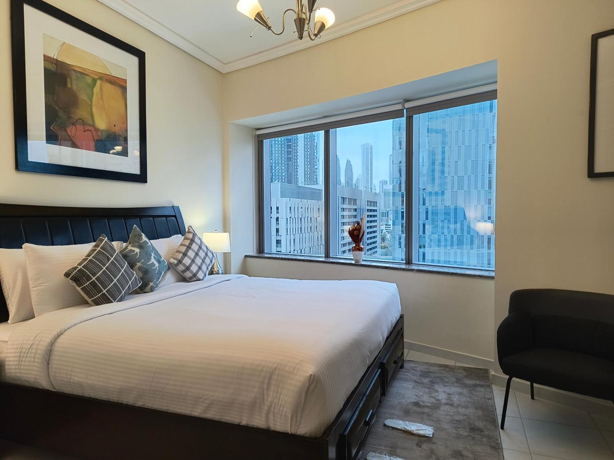 Trinity Holiday Homes - Sheikh Zayed Road Near To Financial Center Metro Station Дубай Экстерьер фото