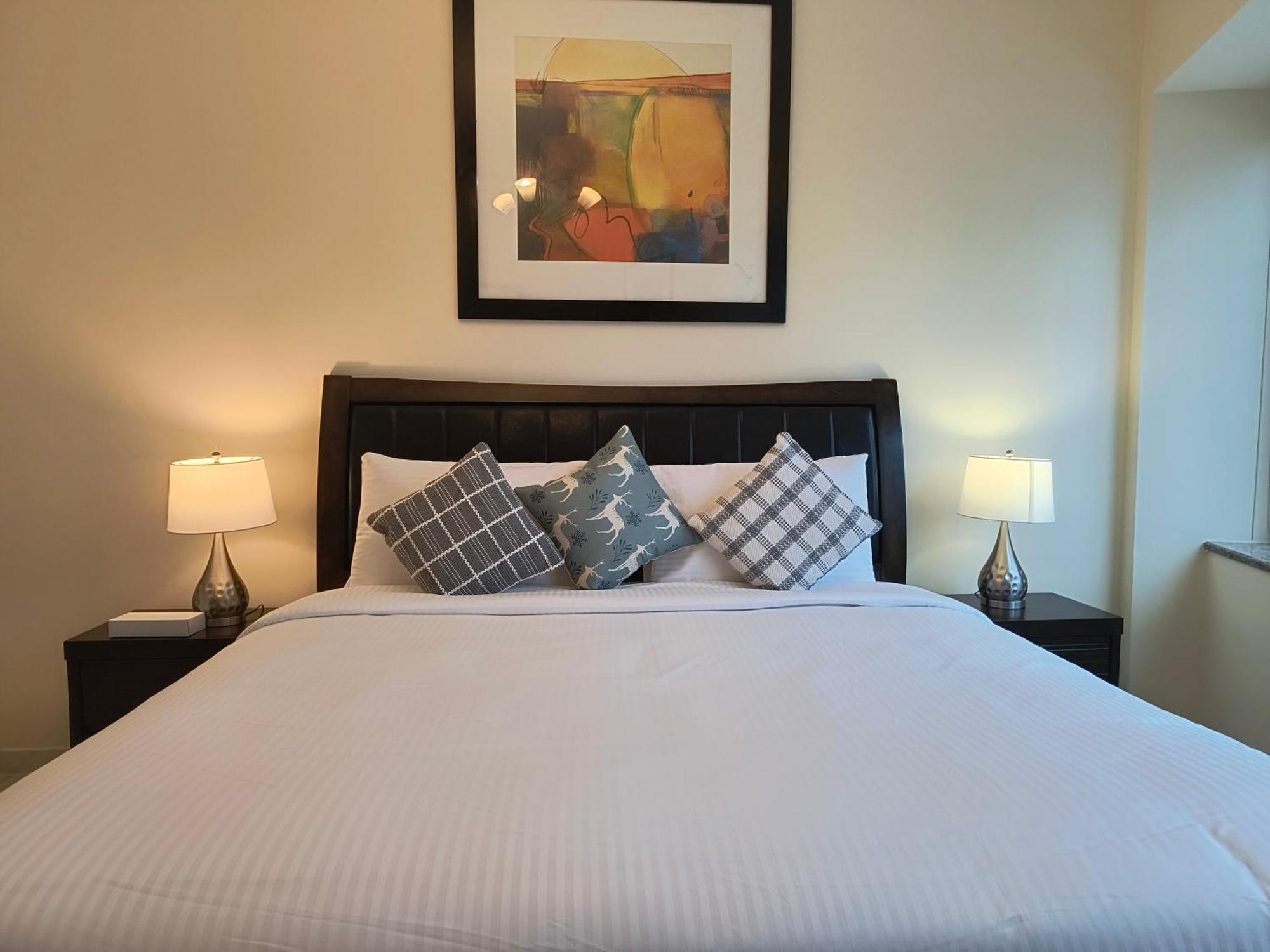 Trinity Holiday Homes - Sheikh Zayed Road Near To Financial Center Metro Station Дубай Экстерьер фото