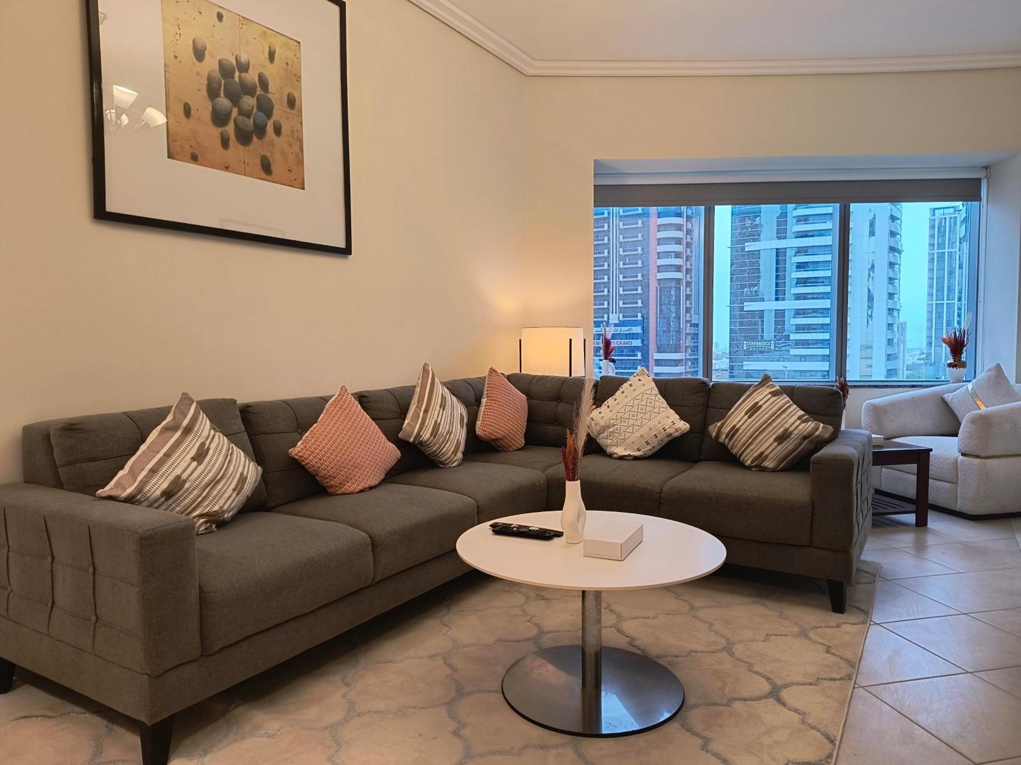 Trinity Holiday Homes - Sheikh Zayed Road Near To Financial Center Metro Station Дубай Экстерьер фото