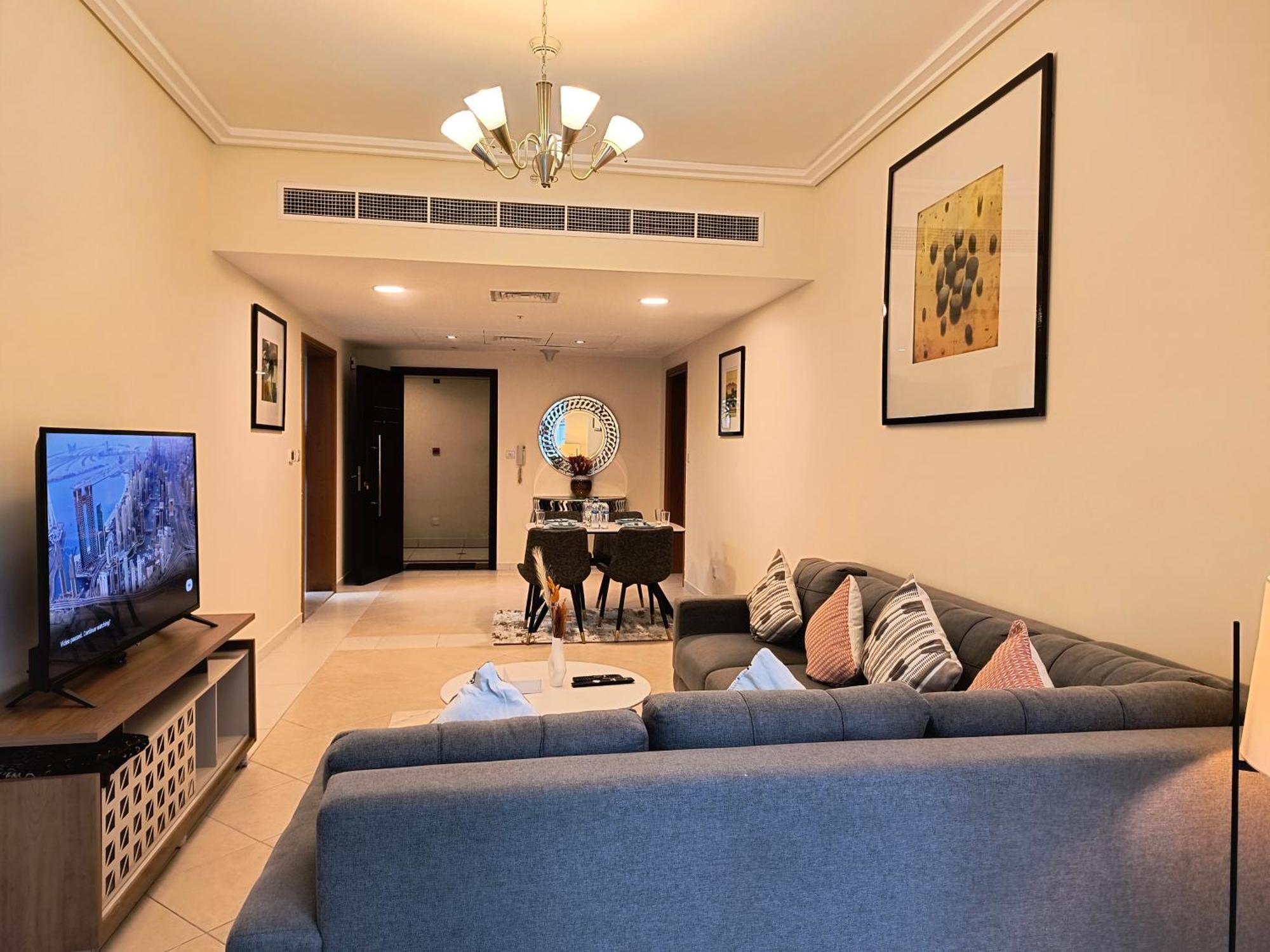 Trinity Holiday Homes - Sheikh Zayed Road Near To Financial Center Metro Station Дубай Экстерьер фото